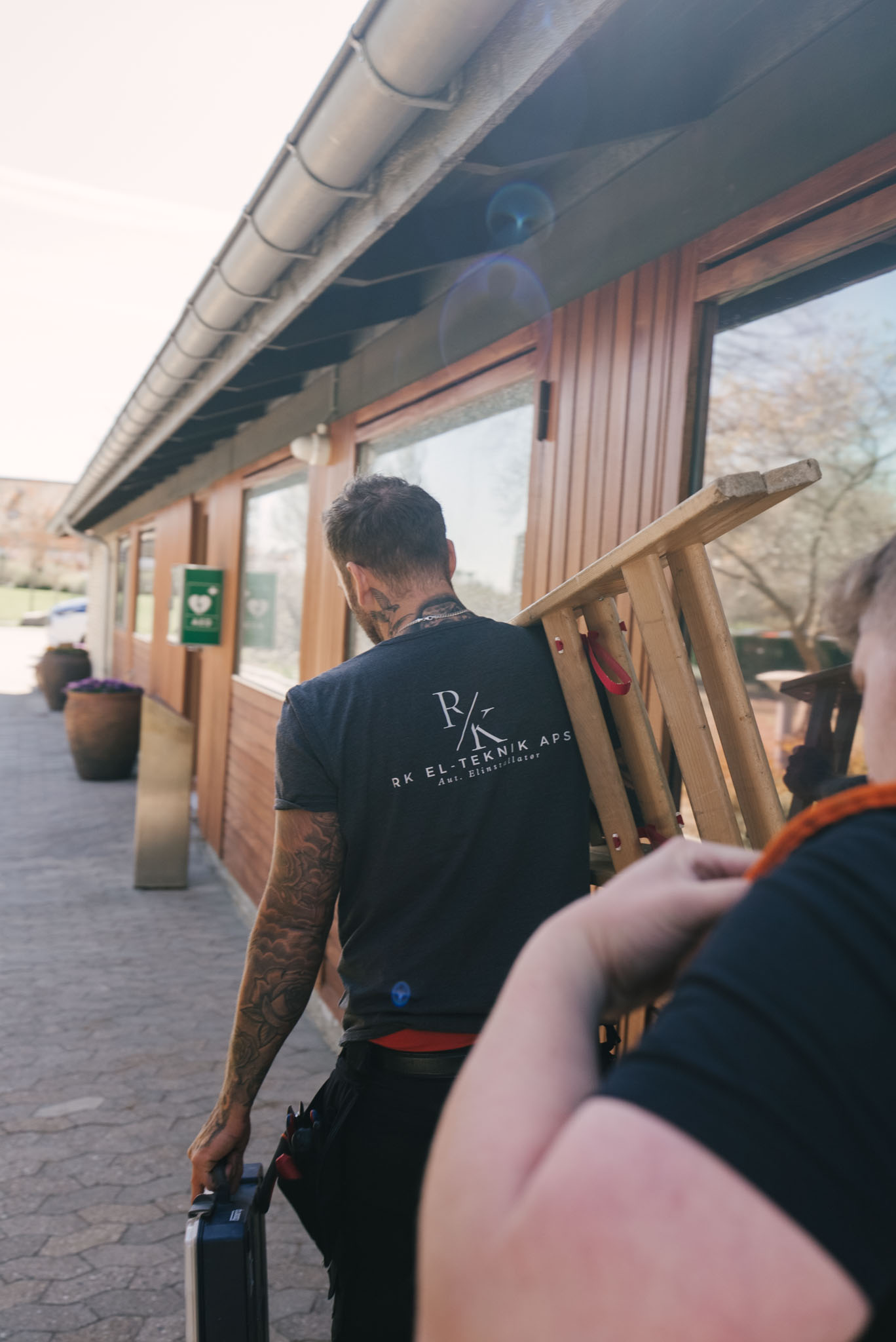 RK El-Teknik, personlig service, du møder de samme elektrikere hver gang